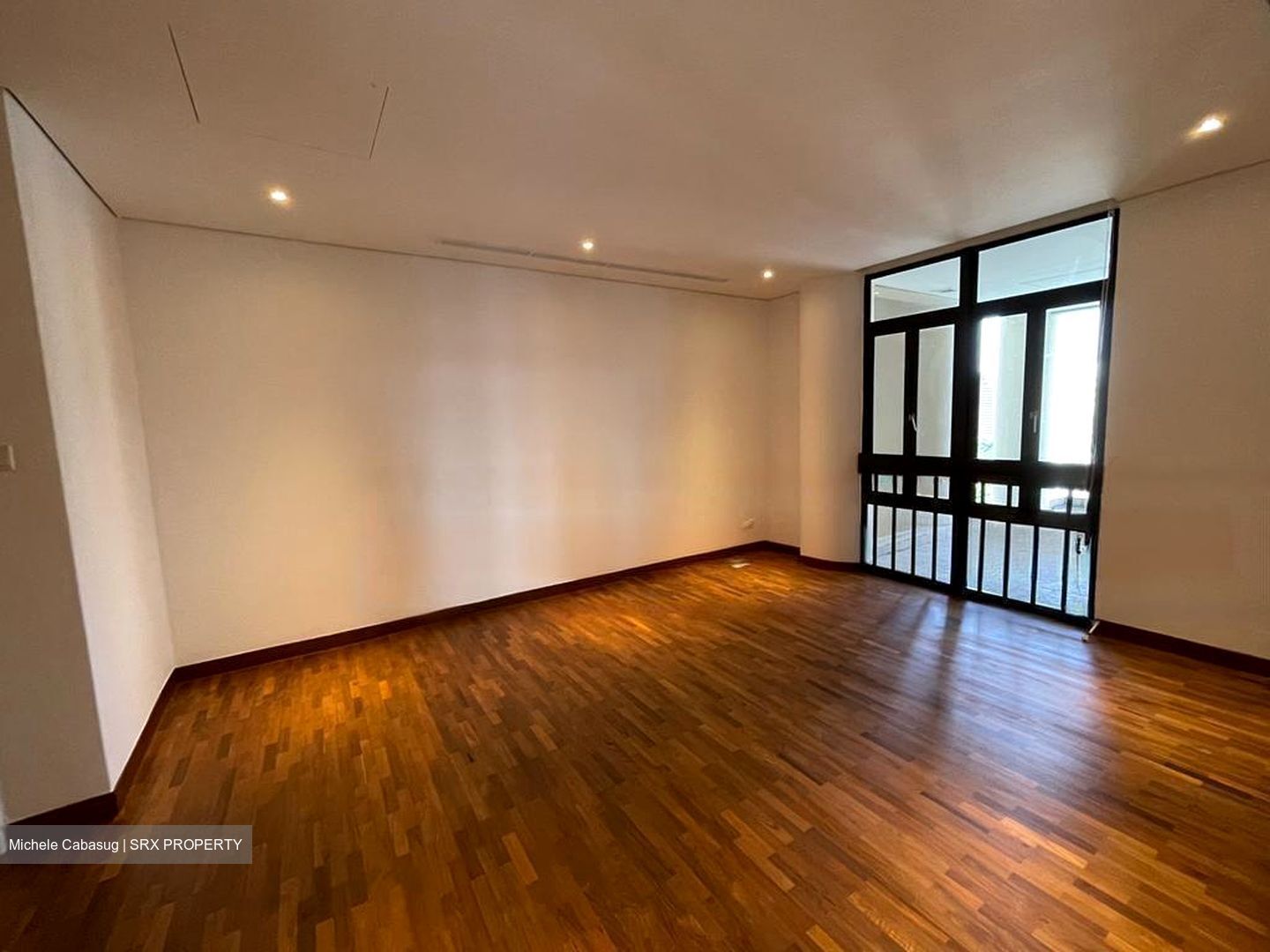 The Colonnade (D10), Condominium #460175341